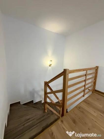 Casă cu 5 camere cu Teren 380 Mp în Chișoda