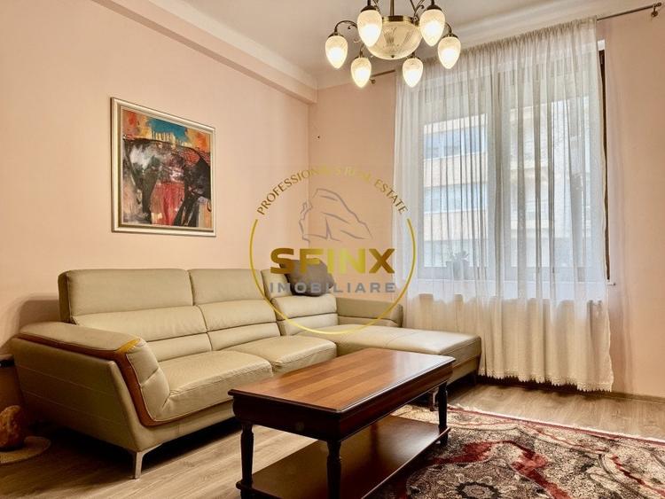 Apartament cu 3 camere decomandat, mobilat în P-ța Romană