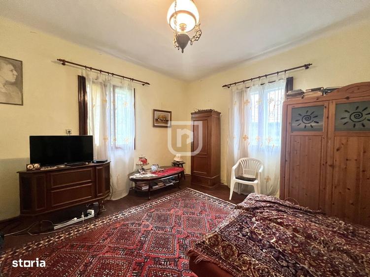 Casă cu 4 camere în Frasin
