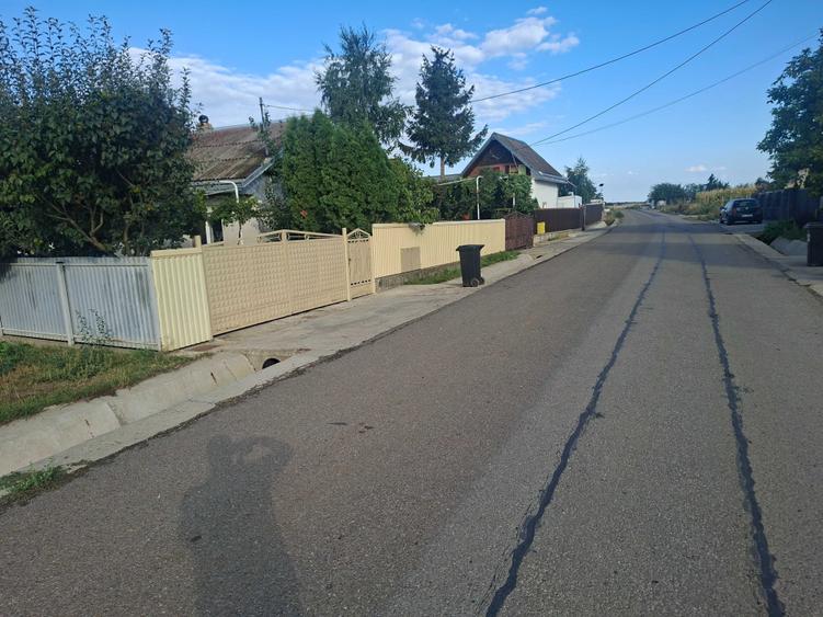 Teren de 1074 mp, în Exterior Vest