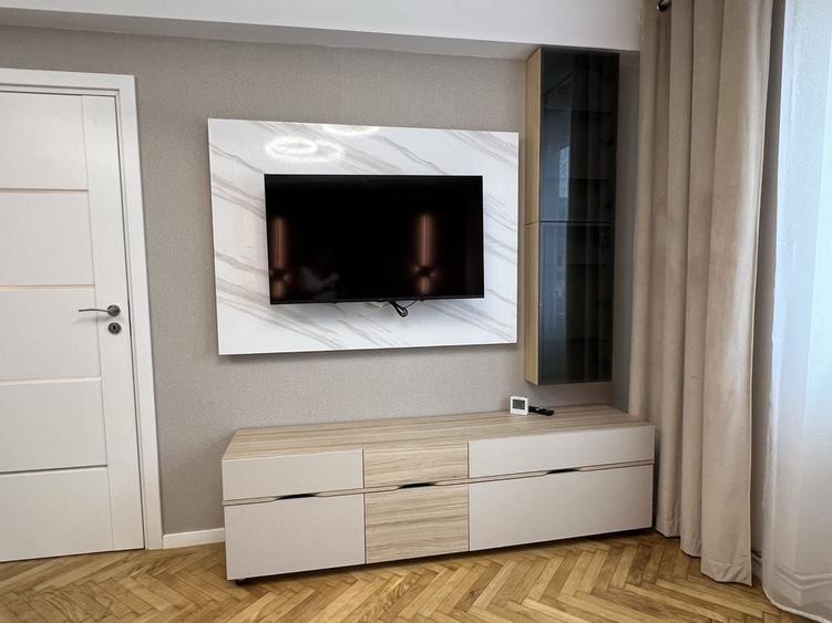 Apartament cu 2 camere semidecomandat în Central