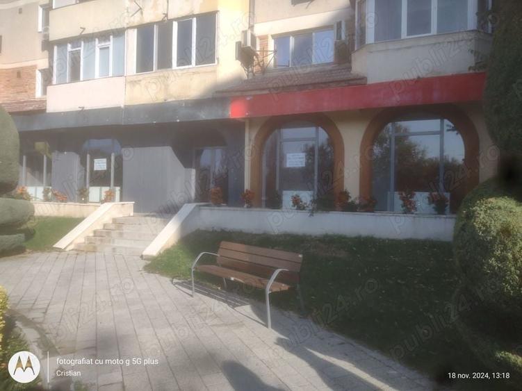 Spațiu comercial, de 86 mp, în Delfinariu