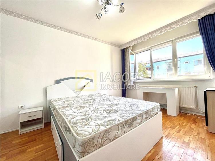 Apartament cu 2 camere semidecomandat, mobilat în Cornișa
