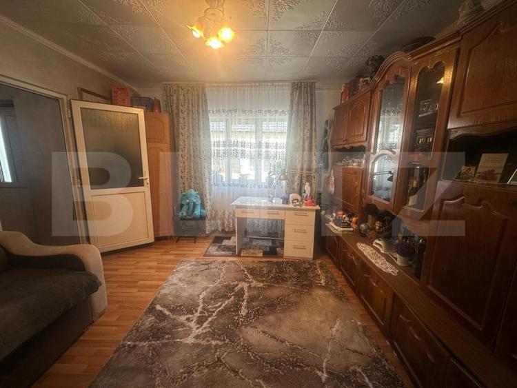 Casă individuală cu 2 camere cu Canalizare în Central