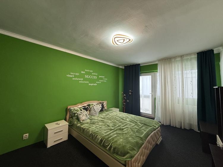 Apartament cu 3 camere decomandat, mobilat în Aradul Nou