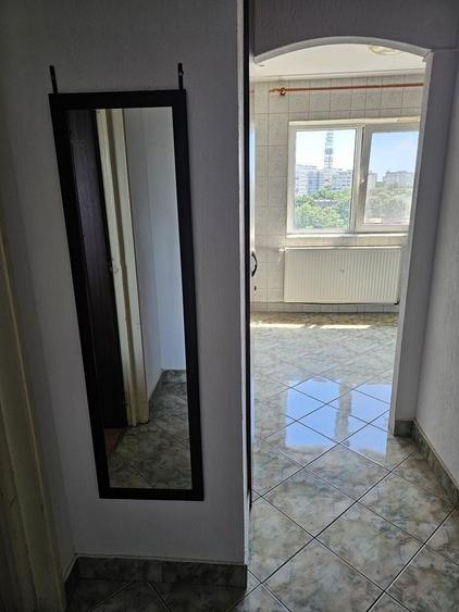 Garsonieră decomandată în Brâncoveanu