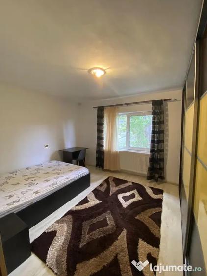 Apartament cu 2 camere decomandat în Parcul Carol