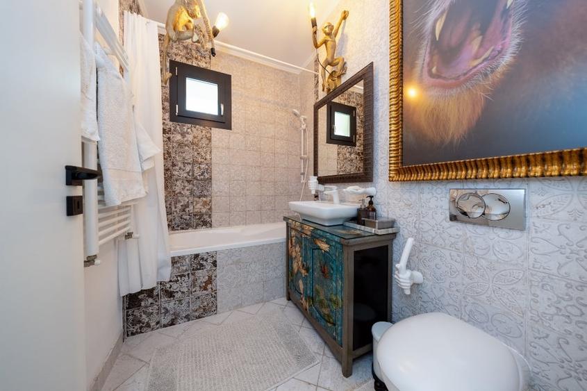 Apartament cu 2 camere semidecomandat, mobilat în Bartolomeu