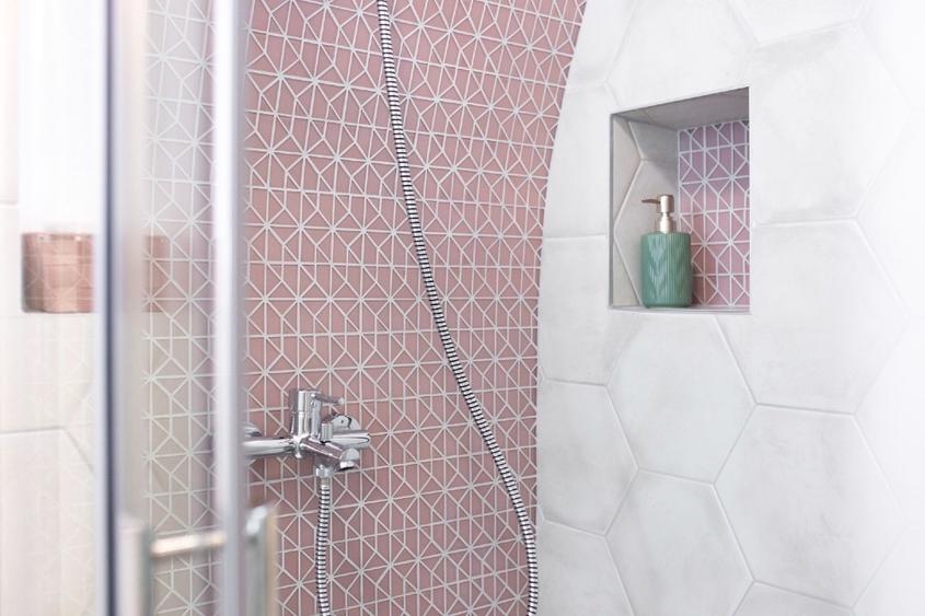 Apartament cu 5 camere decomandat, mobilat în Centrul Istoric