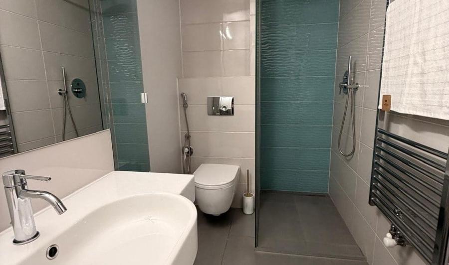 Apartament cu 3 camere în Nordului