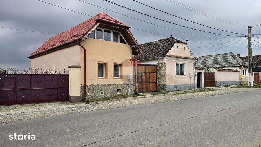 Casă cu 5 camere cu Teren 749 Mp în Hălchiu
