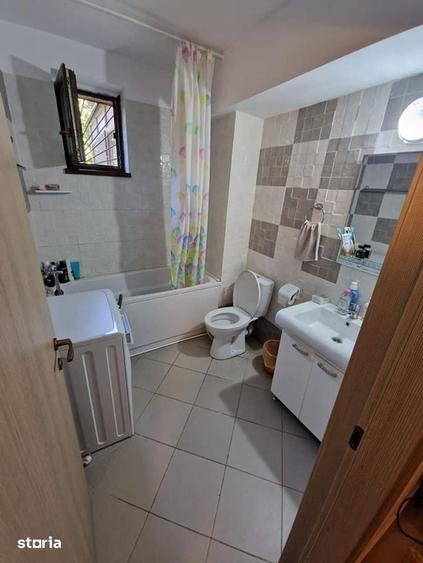 Garsonieră decomandată în Baza 3