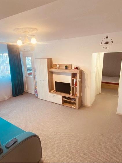 Apartament cu 2 camere semidecomandat, mobilat în Iancului