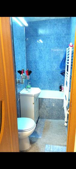 Apartament cu 2 camere decomandat, mobilat în Vest