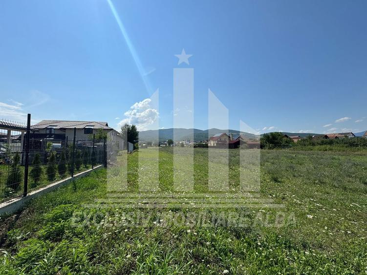 Teren Construcții intravilan de 700 mp, în Micești