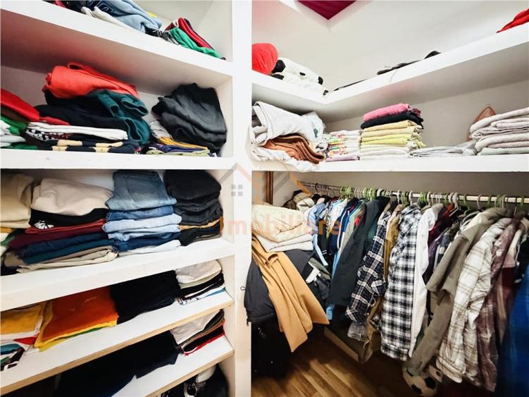 Apartament cu 3 camere decomandat în Paleu