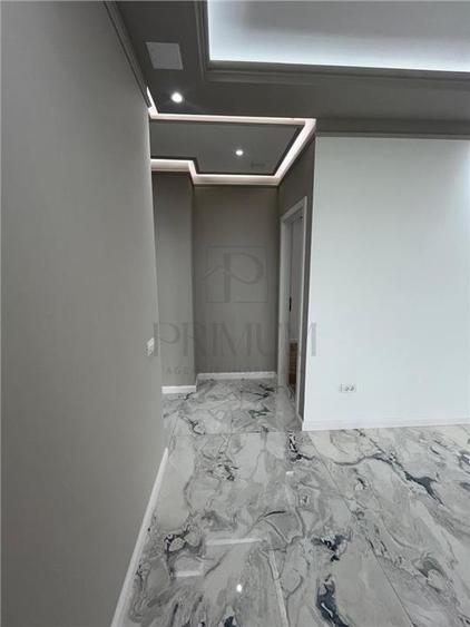 Apartament cu 3 camere decomandat în Torontalului