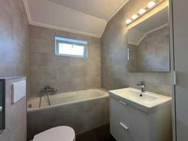 Apartament cu 2 camere decomandat în Lotrioara