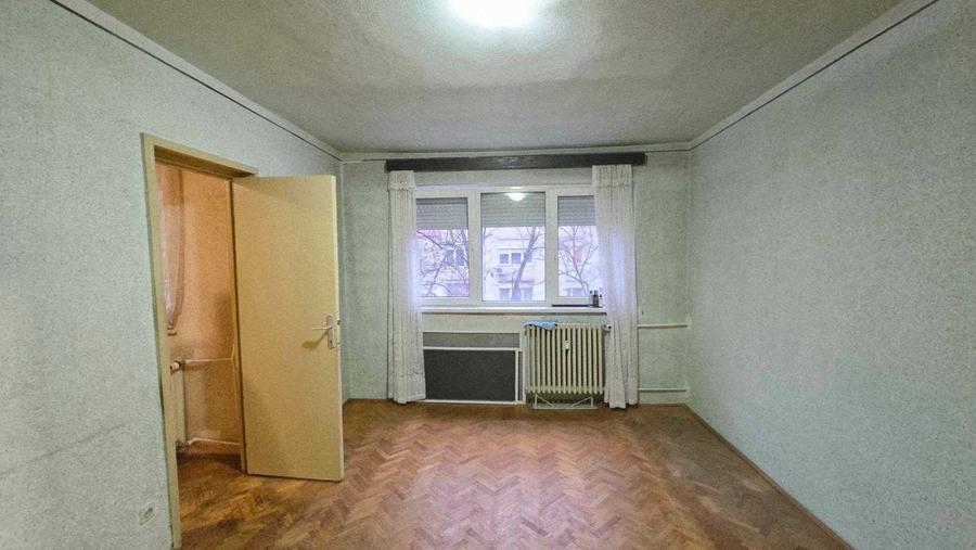 Ap 3 cam tip T de vânzare, str Războieni-AP1467 - 4
