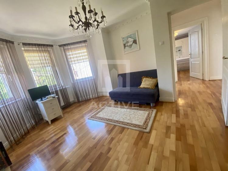 Casă individuală cu 5 camere cu Canalizare în Gruia