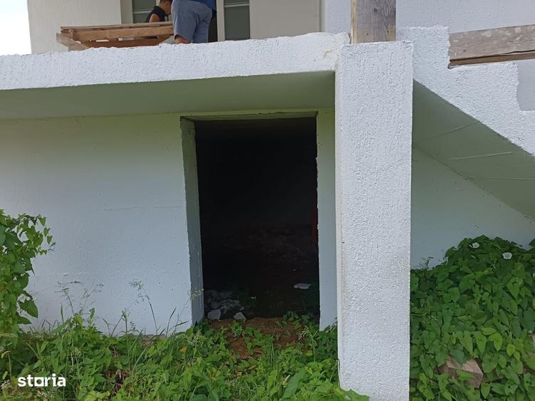 Casă cu 4 camere în Rășinari