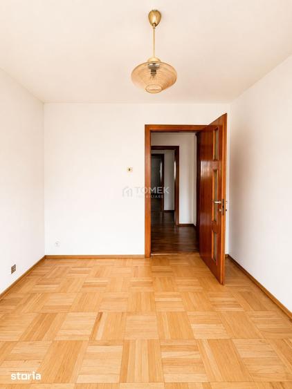 Apartament cu 4 camere în Scriitorilor