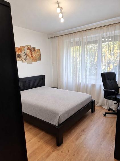 Apartament cu 3 camere decomandat în Măgurele