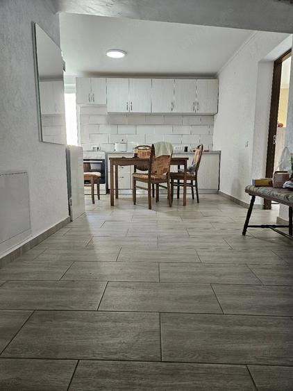 Casă cu 2 camere cu Teren 90 Mp în Central