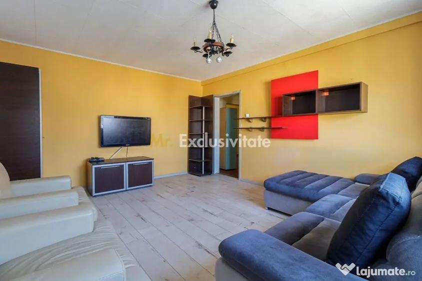 Apartament cu 3 camere decomandat în Sebastian