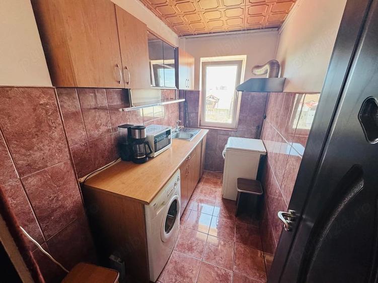 Apartament cu 3 camere nedecomandat în Crihala