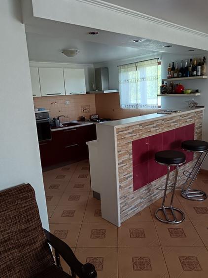 Casă cu 4 camere în Șerbeștii Vechi