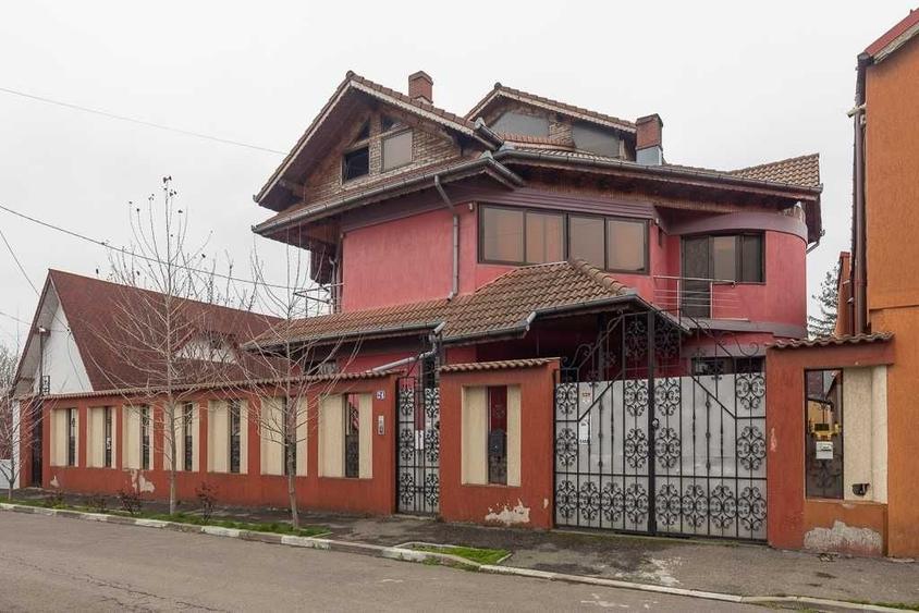 Casă cu 3 camere cu Teren 400 Mp în Voluntari