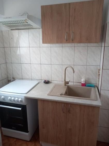Garsonieră decomandată, mobilată în Energia