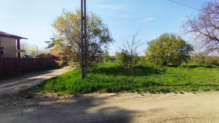 Teren Construcții intravilan de 10000 mp, în Grădiștea