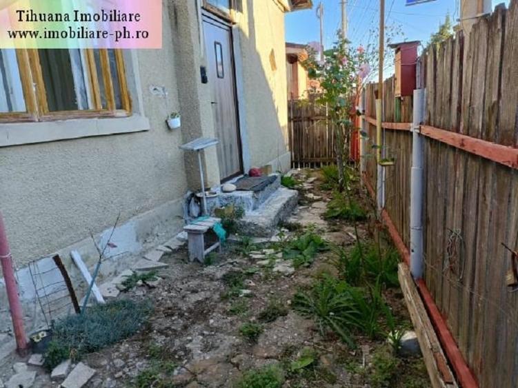 Casă individuală cu 3 camere cu Canalizare în Democrației