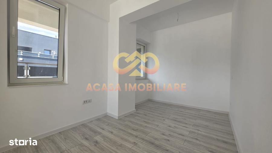 Apartament cu 3 camere decomandat în Voinești