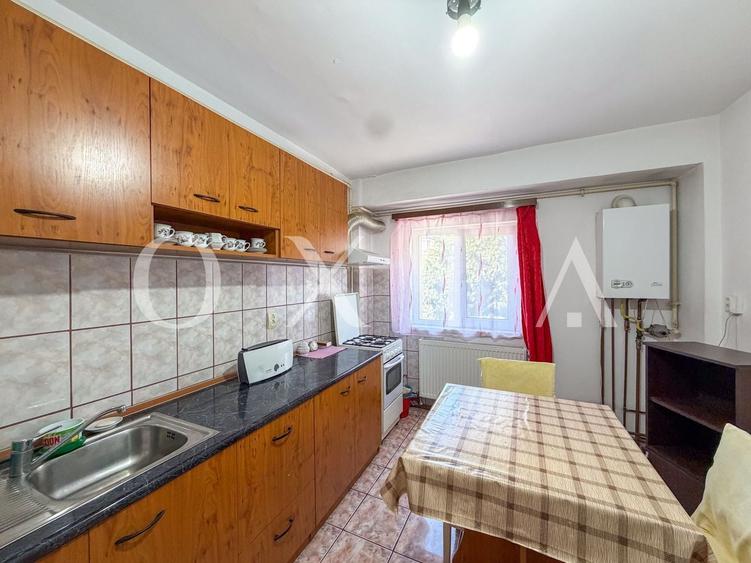 Apartament cu 2 camere decomandat, mobilat în Lipovei