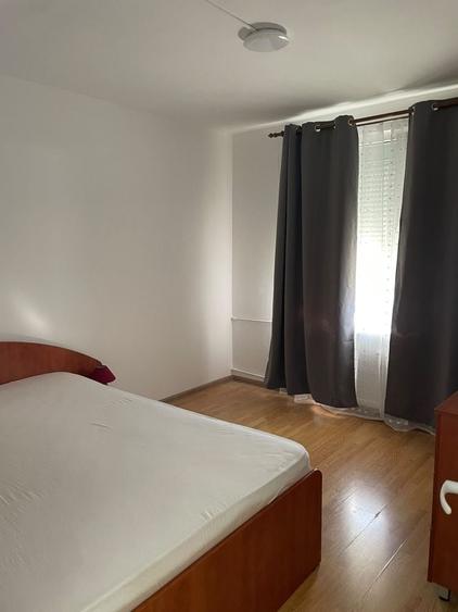 Apartament cu 3 camere decomandat în Giulești