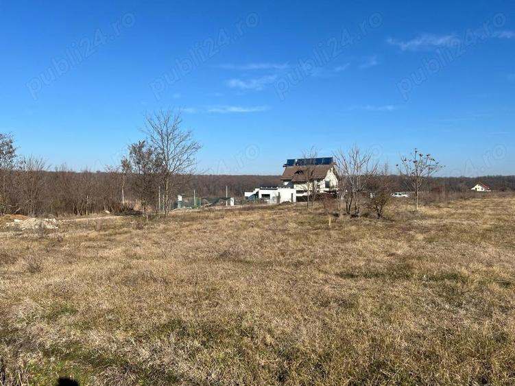 Teren de 1000 mp, în Grădiștea