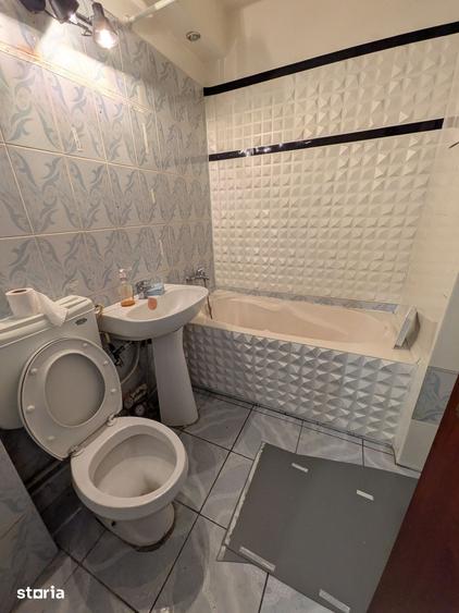Apartament cu 2 camere semidecomandat în Calea București