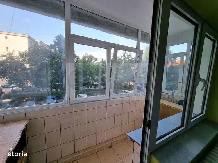 Apartament cu 3 camere decomandat, mobilat în Podu Roș