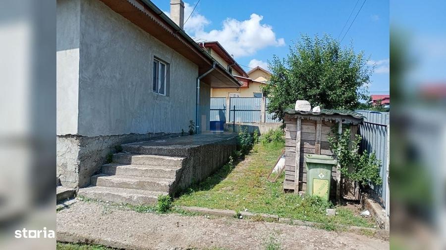 Casă cu 3 camere în Traian
