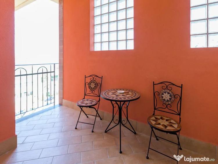 Apartament cu 3 camere decomandat în Central