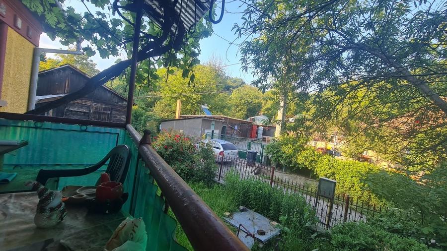 Casă individuală cu 2 camere cu Canalizare în Barza