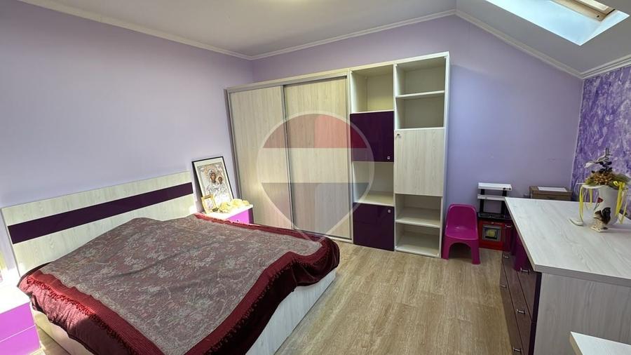 Casă individuală cu 5 camere cu Teren 535 Mp în Sântandrei