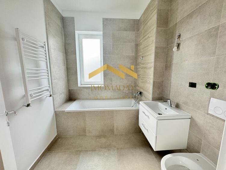 Apartament cu 2 camere decomandat în Aradului