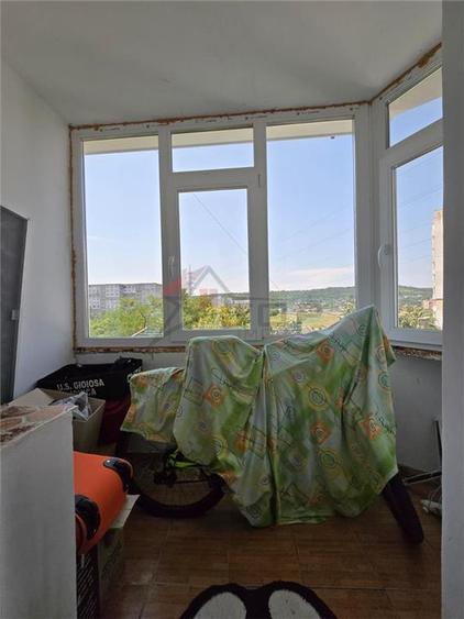 Piata Alexandru - Milcov, 2 camere decomandat cu 2 balcoane, liber - 9