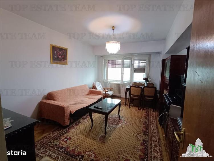 Apartament cu 3 camere decomandat în 1 Mai