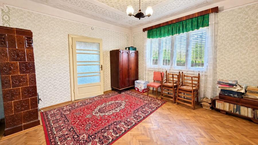 Casă individuală cu 7 camere cu Canalizare în Mâsca