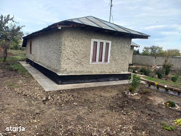 Casă cu 4 camere cu Teren 1600 Mp în Fundeni